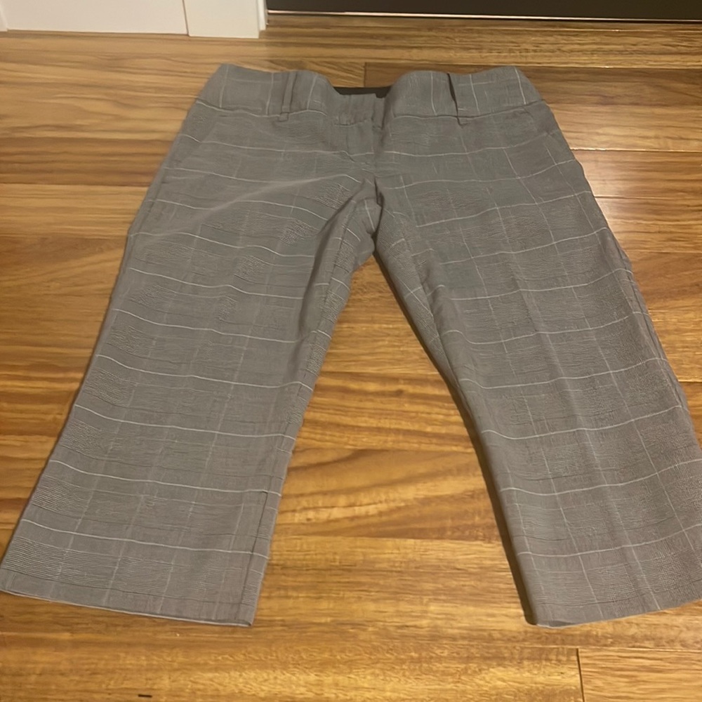 The Limited drew fit size 2 cropped capris